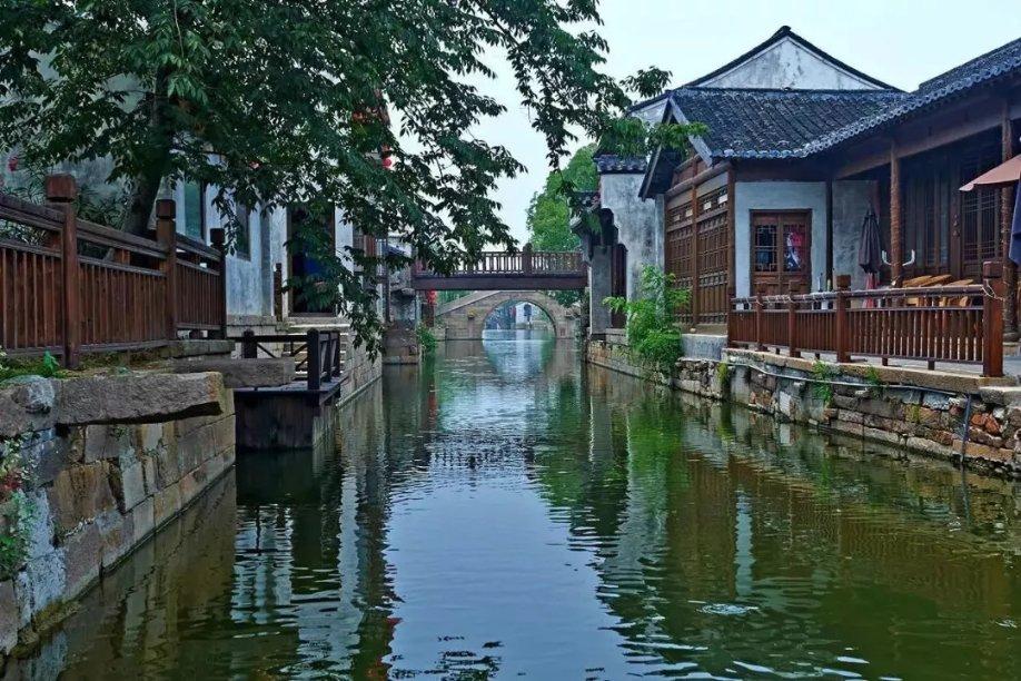 雷竞技与亚博